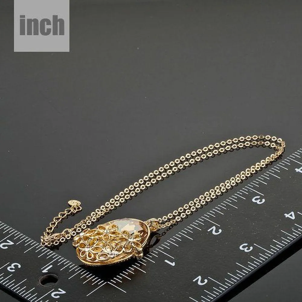 Big Oval Champagne Crystal Flower Necklace