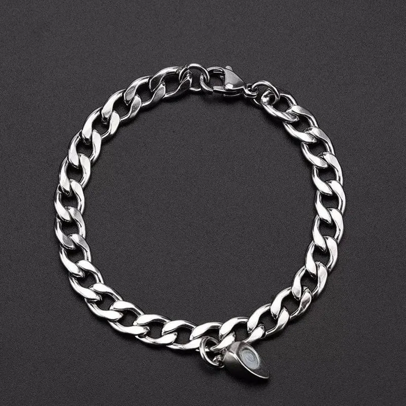 Europe And America Cool Style Love Bracelet Made Of An Old Pair Of Magnetite Lovers' Handwear