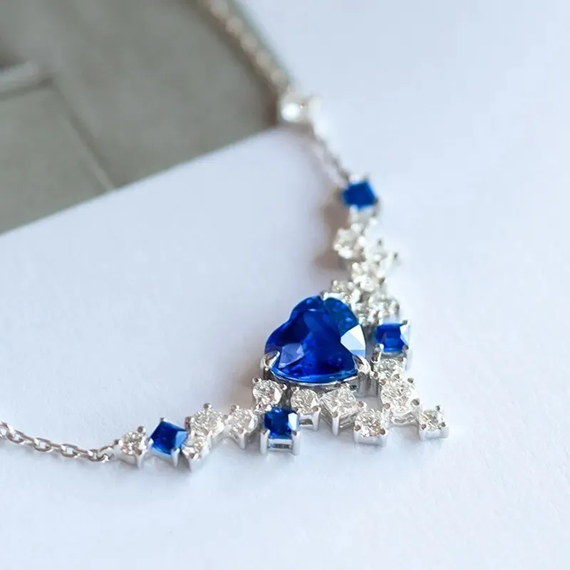 Foydjew New Luxury Artificial Sri Lankan Royal Sapphire Heart-shaped Necklaces