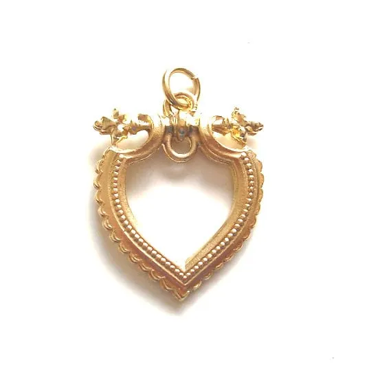 Gold Harp Component, Gold Charm, Gold Vintage Charm, Vintage Jewelry, Steampunk, Jewelry Component, Jewelry Supply, Antique Charm, Heart