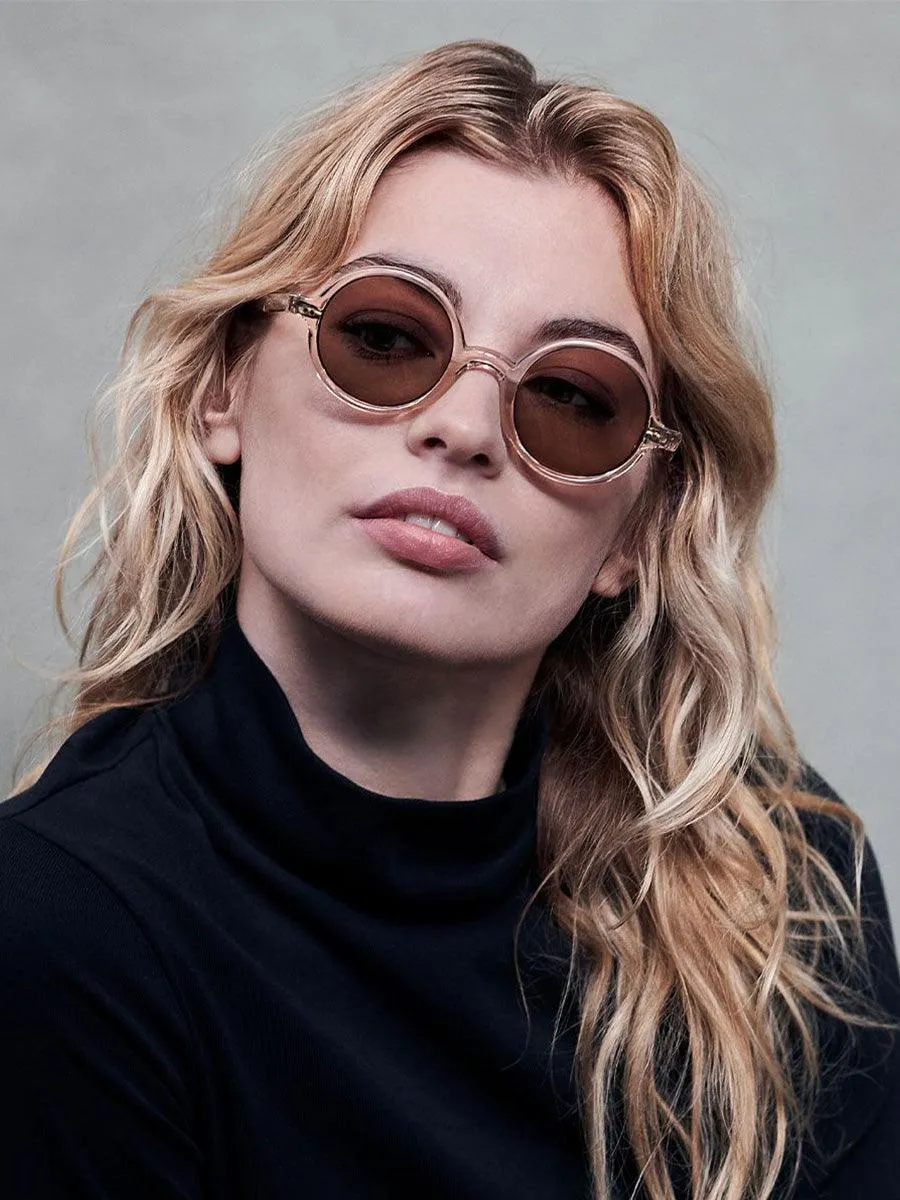 GR01 48 03 Granny Chic sunglasses