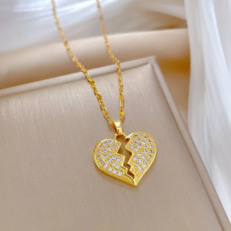 Heart-Broken Necklace for Women Retro Sweater Big Pendant