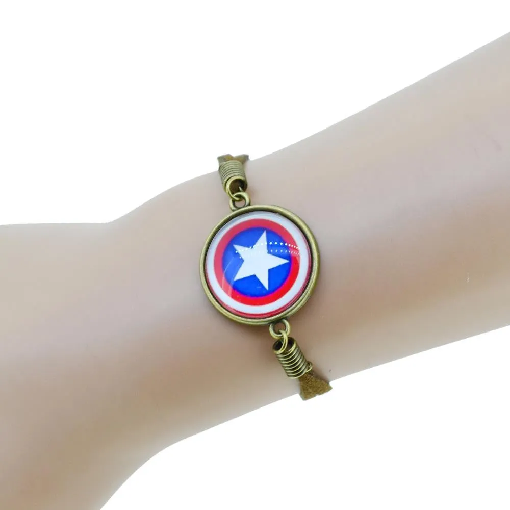 Hot Sale Justice League Series Suede Leather Heroes Bracelet Batman Superman Captain The Flash America Charms Creative Gifts