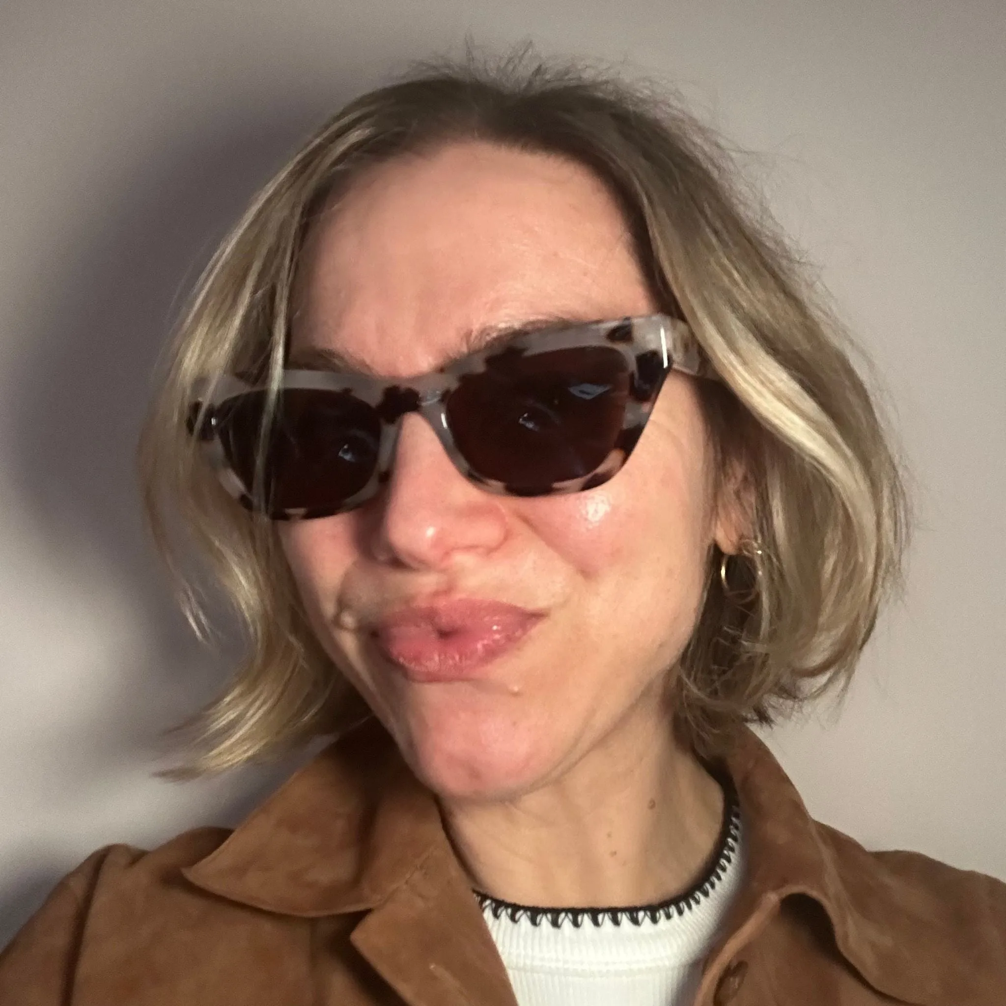 Sleek Cat Eye Sunglasses