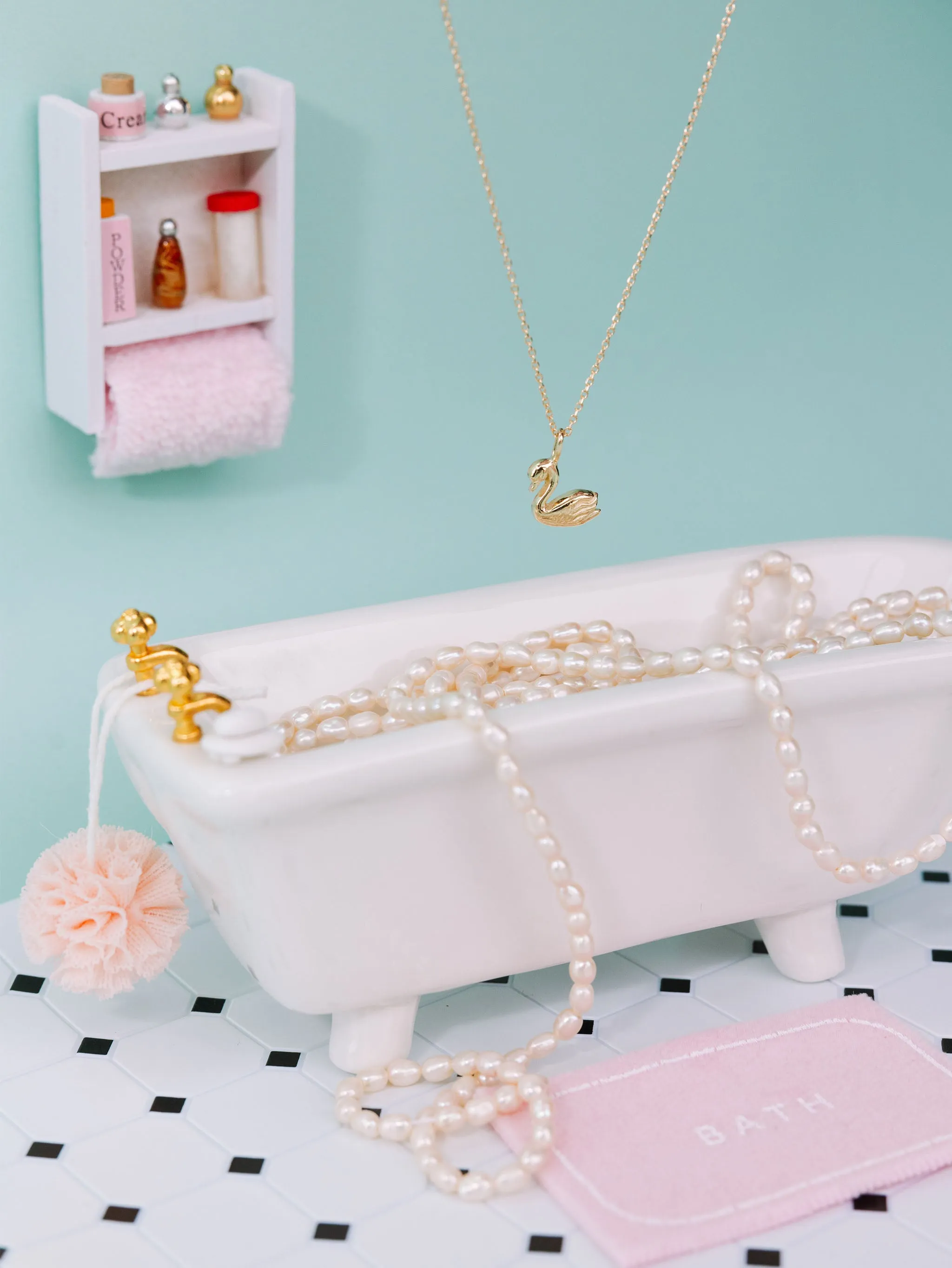 Swan Charm