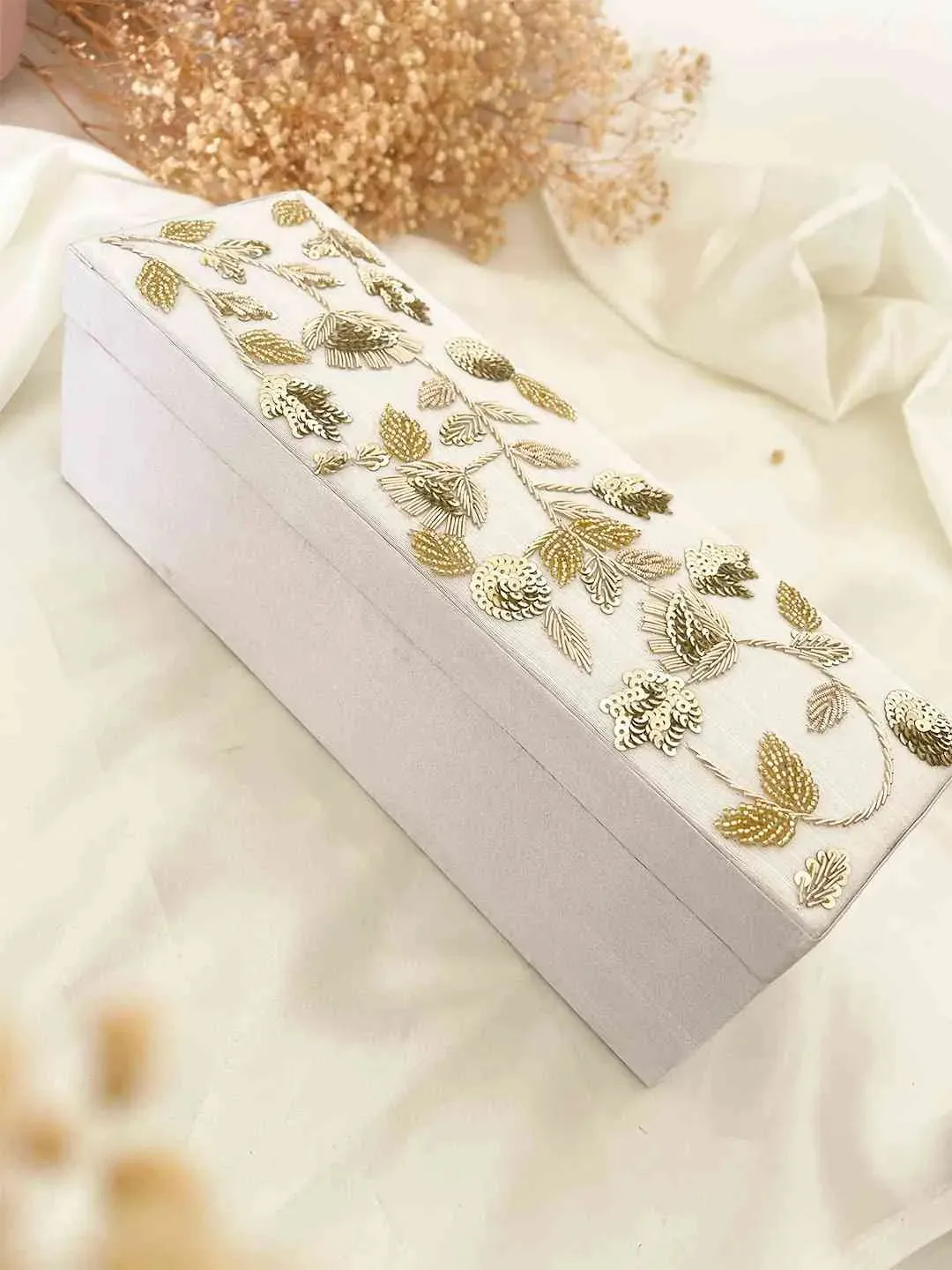 Trendy Beautiful Hand Worked Bangle Box
