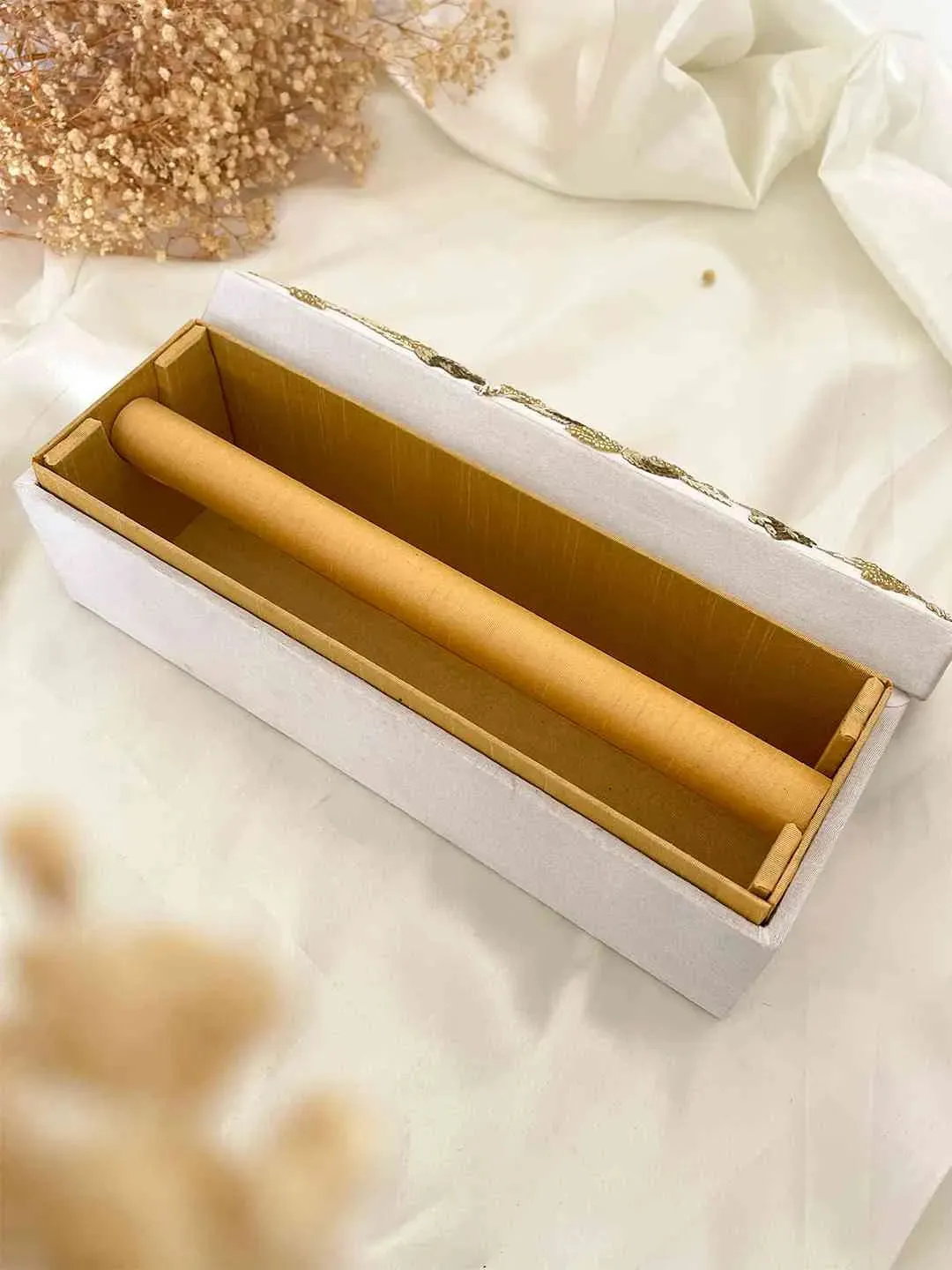 Trendy Beautiful Hand Worked Bangle Box