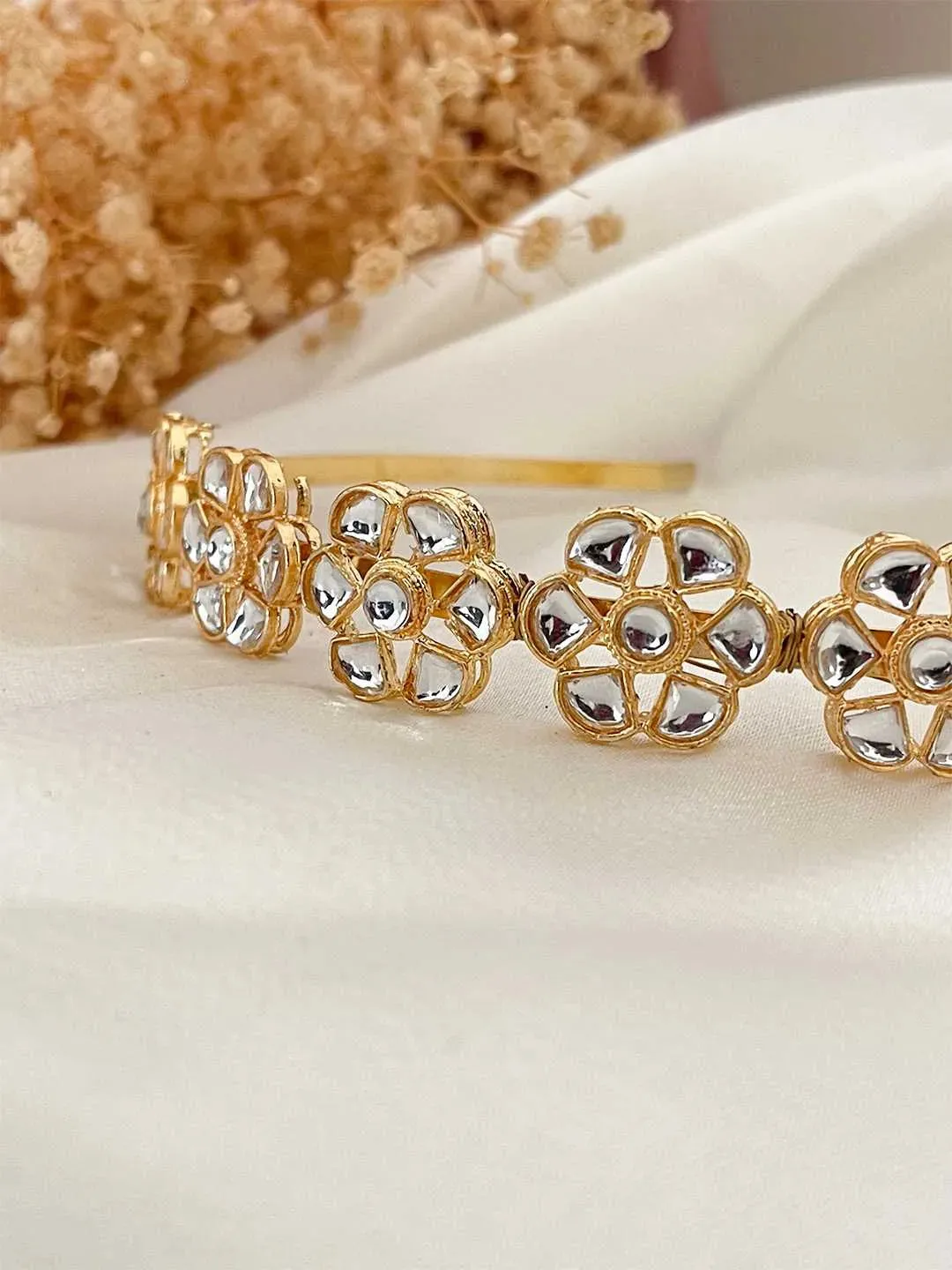 Trendy Flower Shaped Kundan Hairband